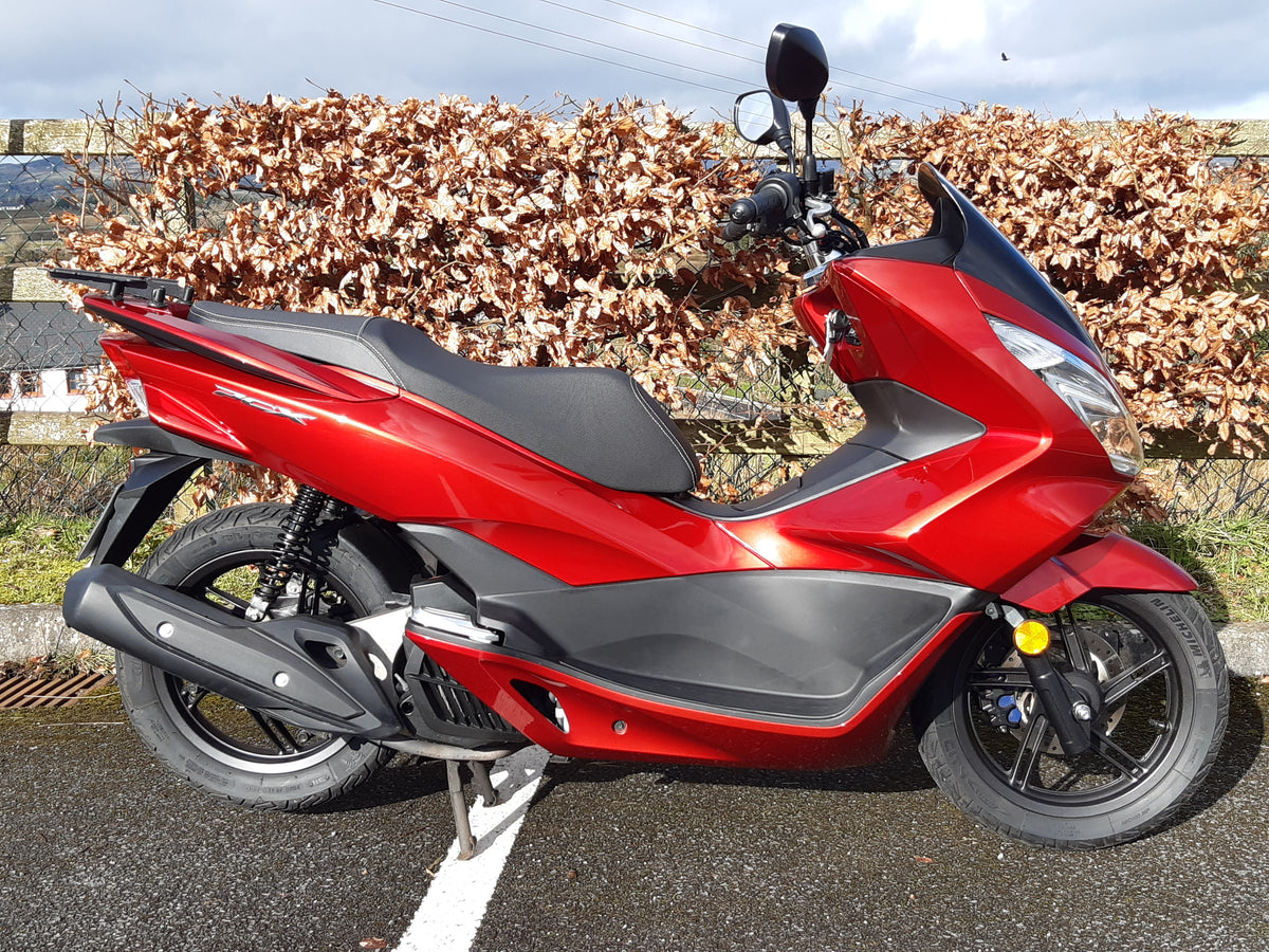 2018 Honda PCX125 181 Reg 2343kms only – Morans Bike Shop